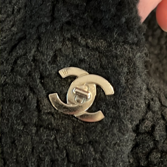 Authentic CHANEL Black Teddy Bomber Jacket - Picture 10 of 12